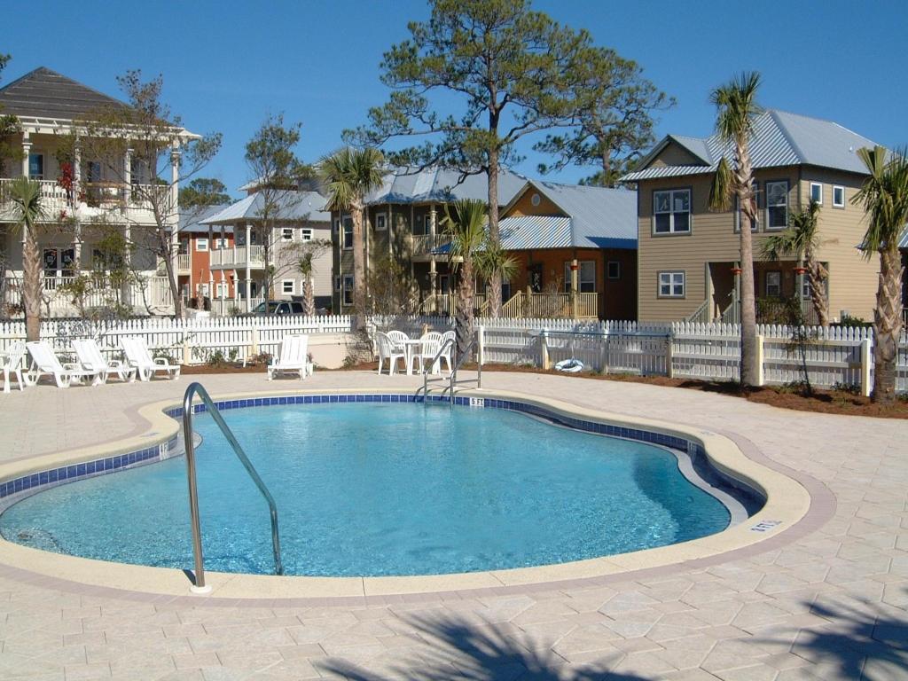 OLD FLORIDA VILLAGE - Residential