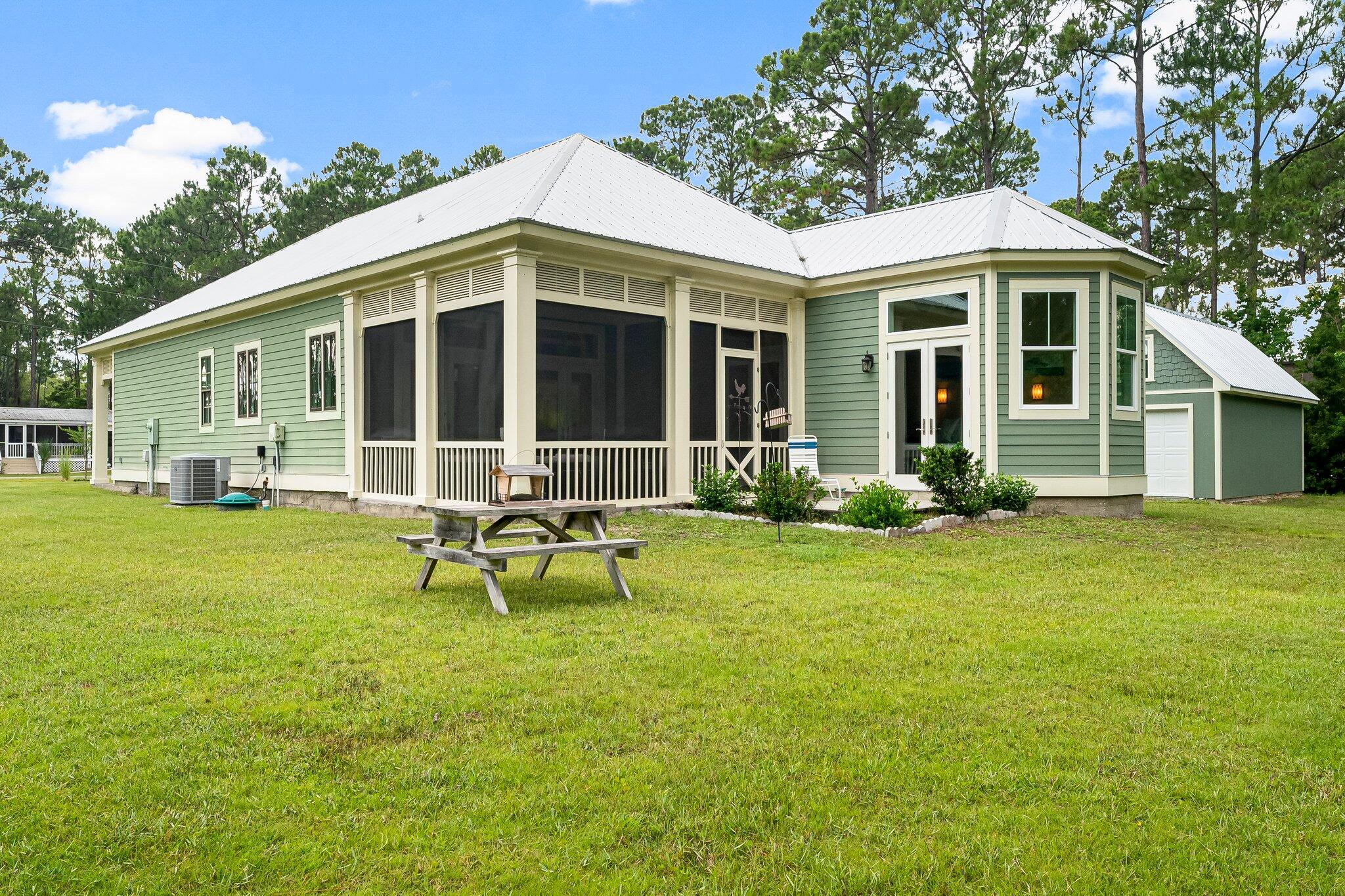 NO RECORDED SUBDIVISION - Residential