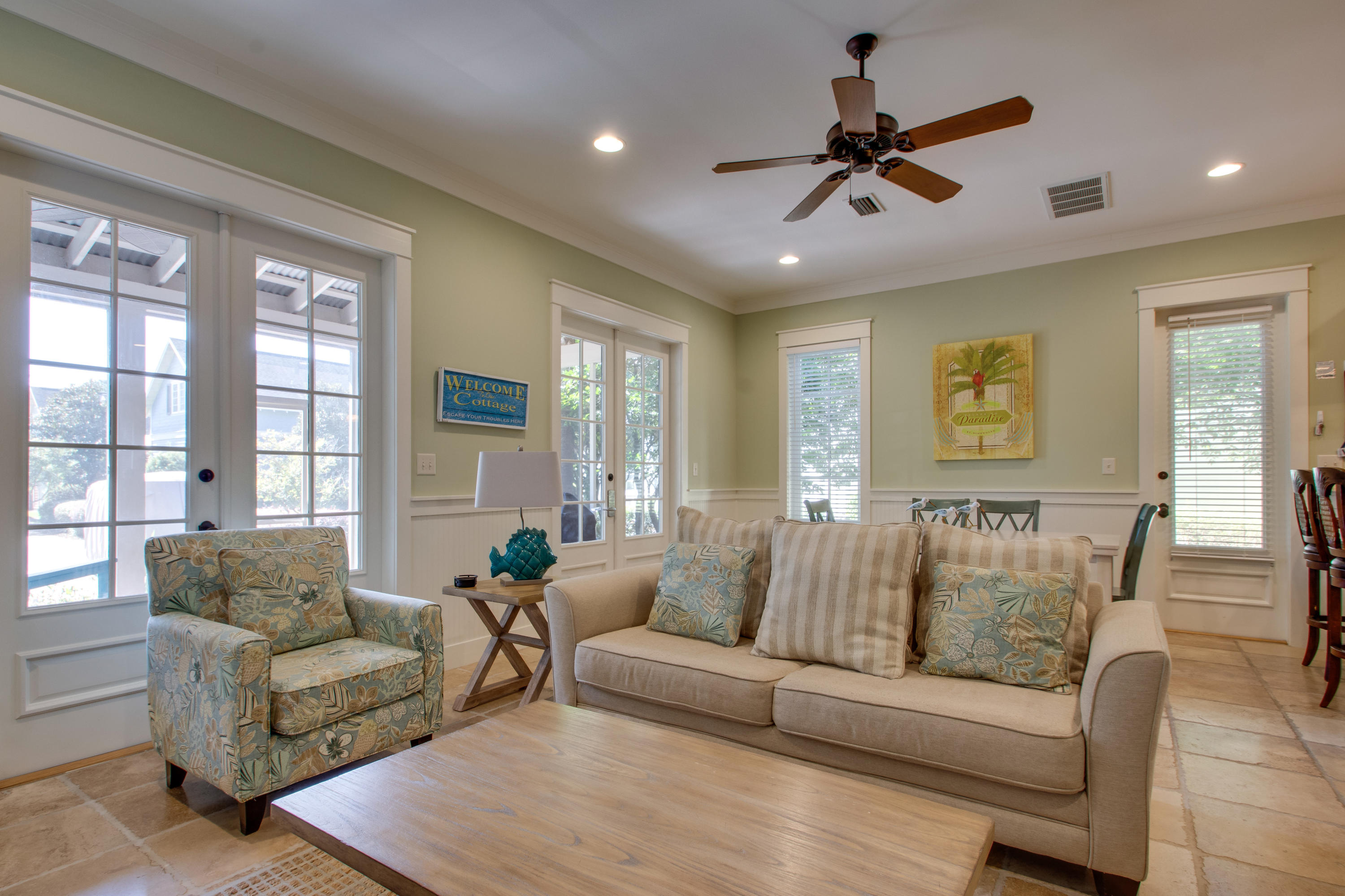 BUNGALOS AT SANDESTIN - Residential