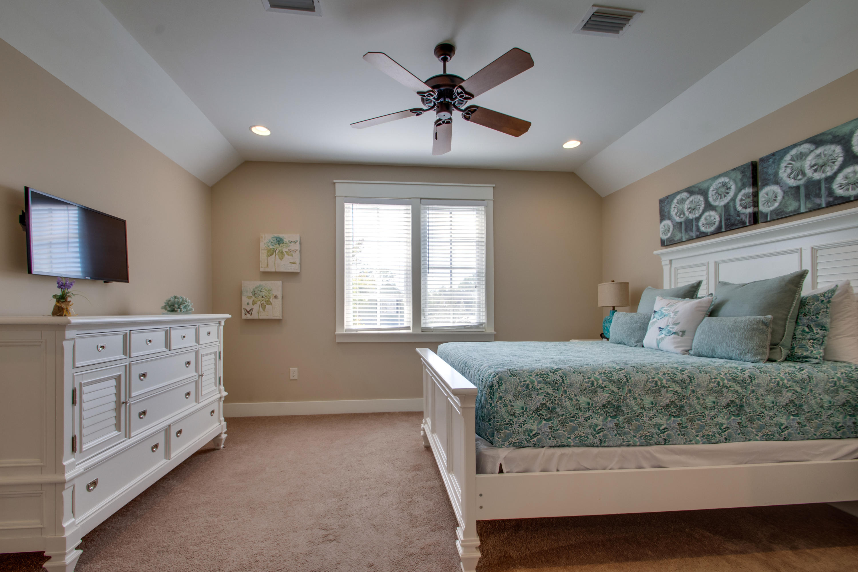 BUNGALOS AT SANDESTIN - Residential