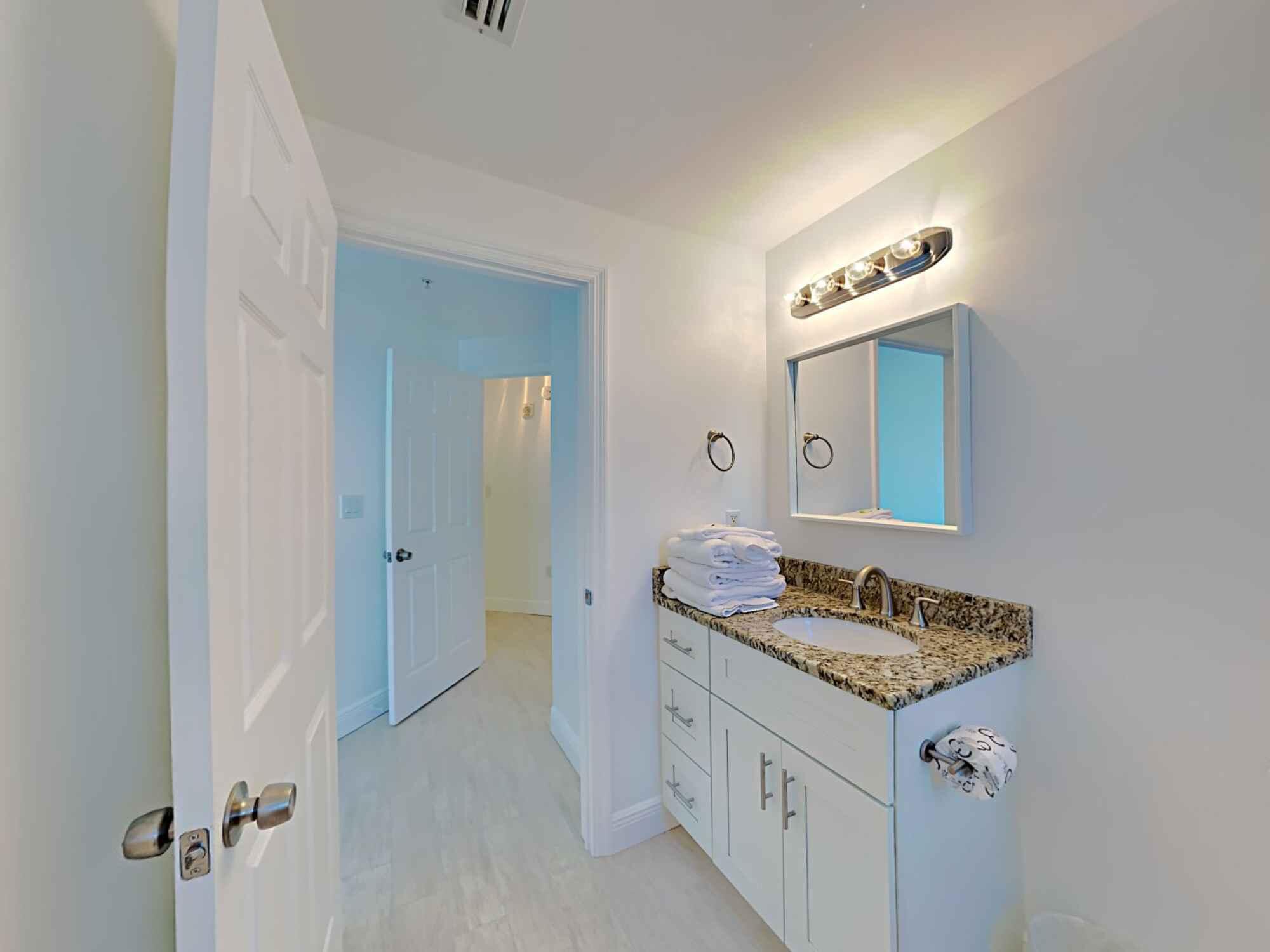 SILVER BEACH TOWERS WEST - Residential