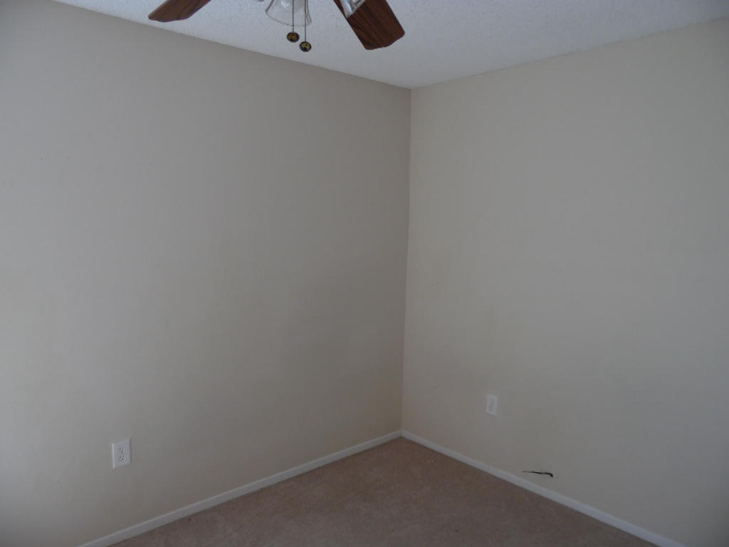 MONTAGE MANOR - Residential