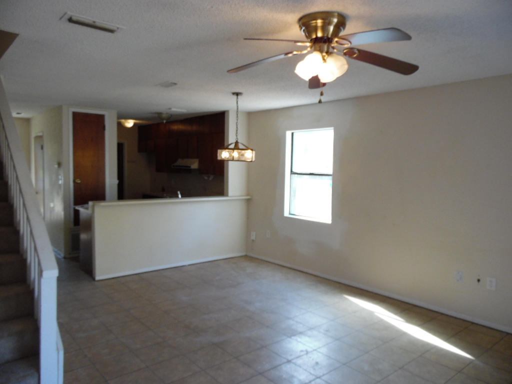 MONTAGE MANOR - Residential