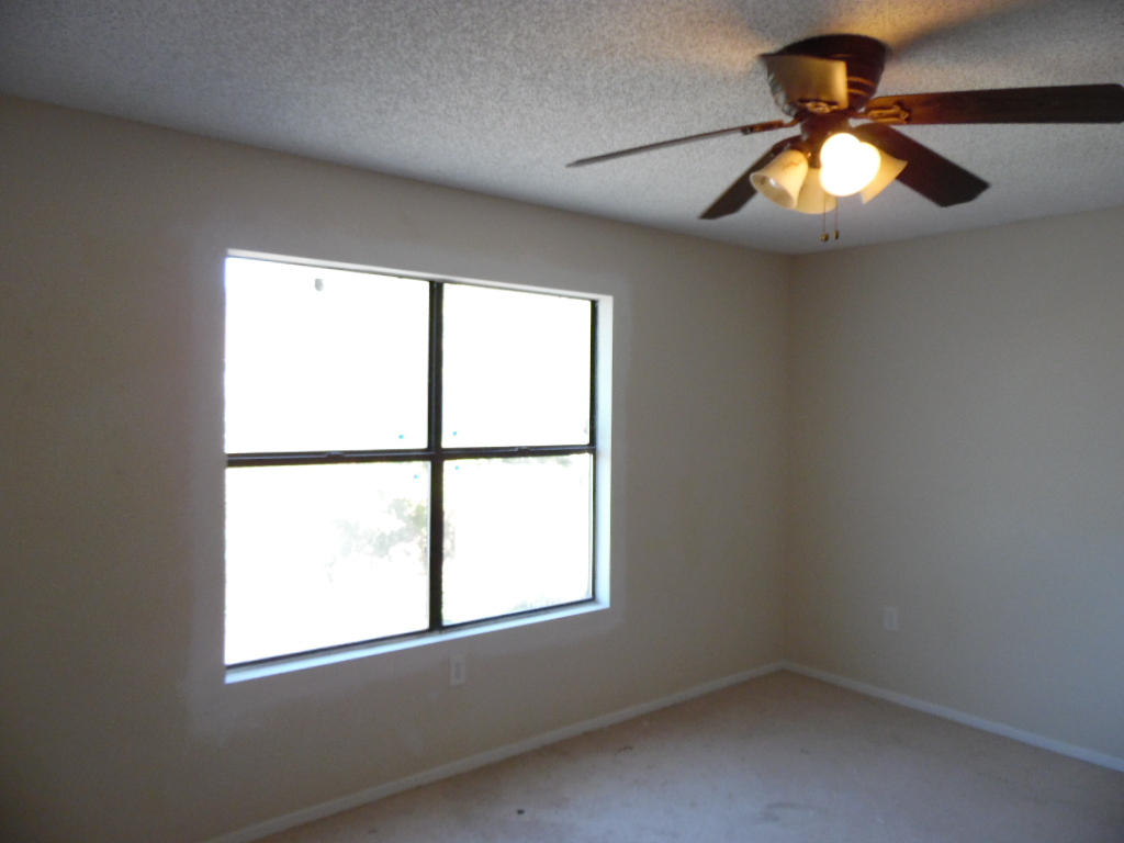 MONTAGE MANOR - Residential