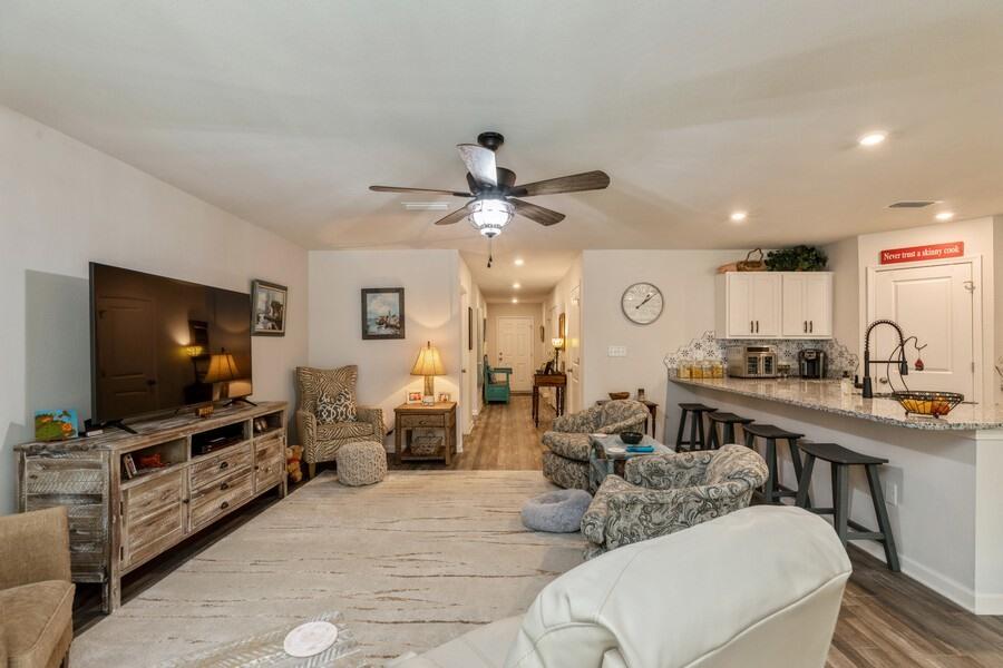 HUNTERS RIDGE - Residential