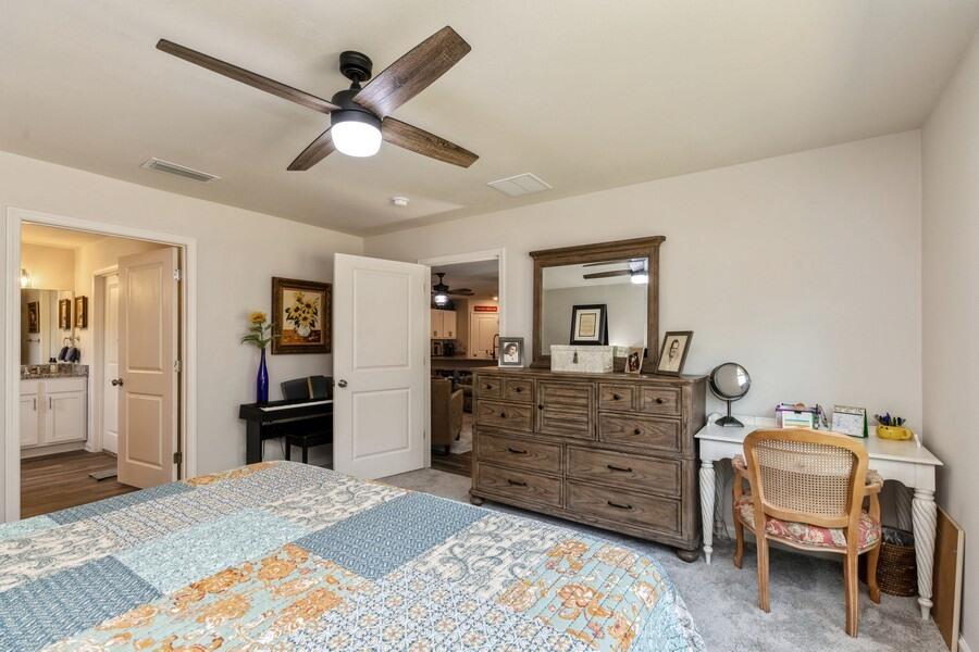 HUNTERS RIDGE - Residential