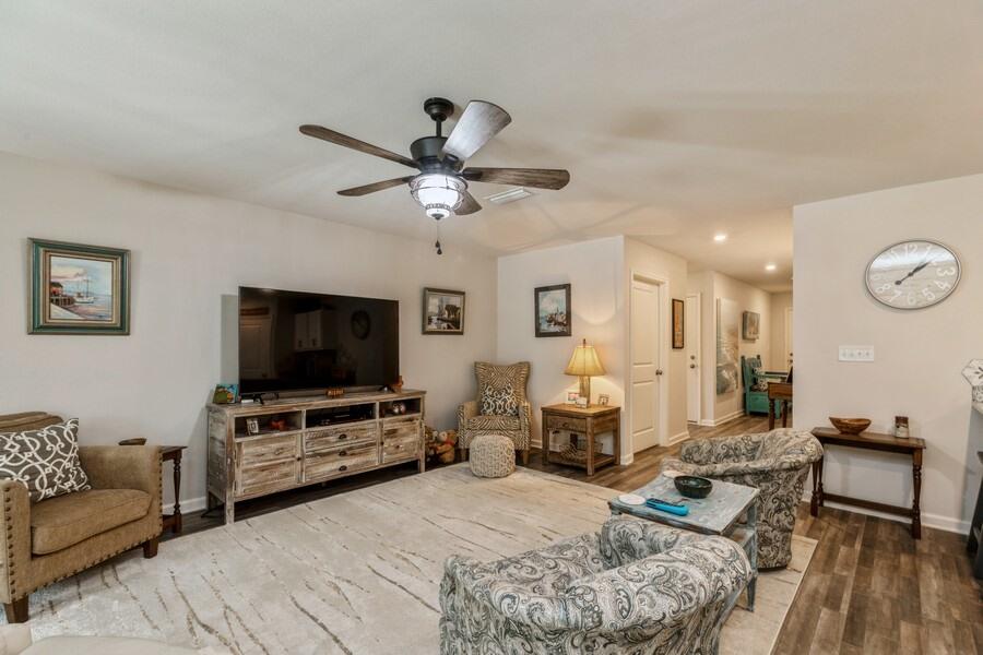 HUNTERS RIDGE - Residential