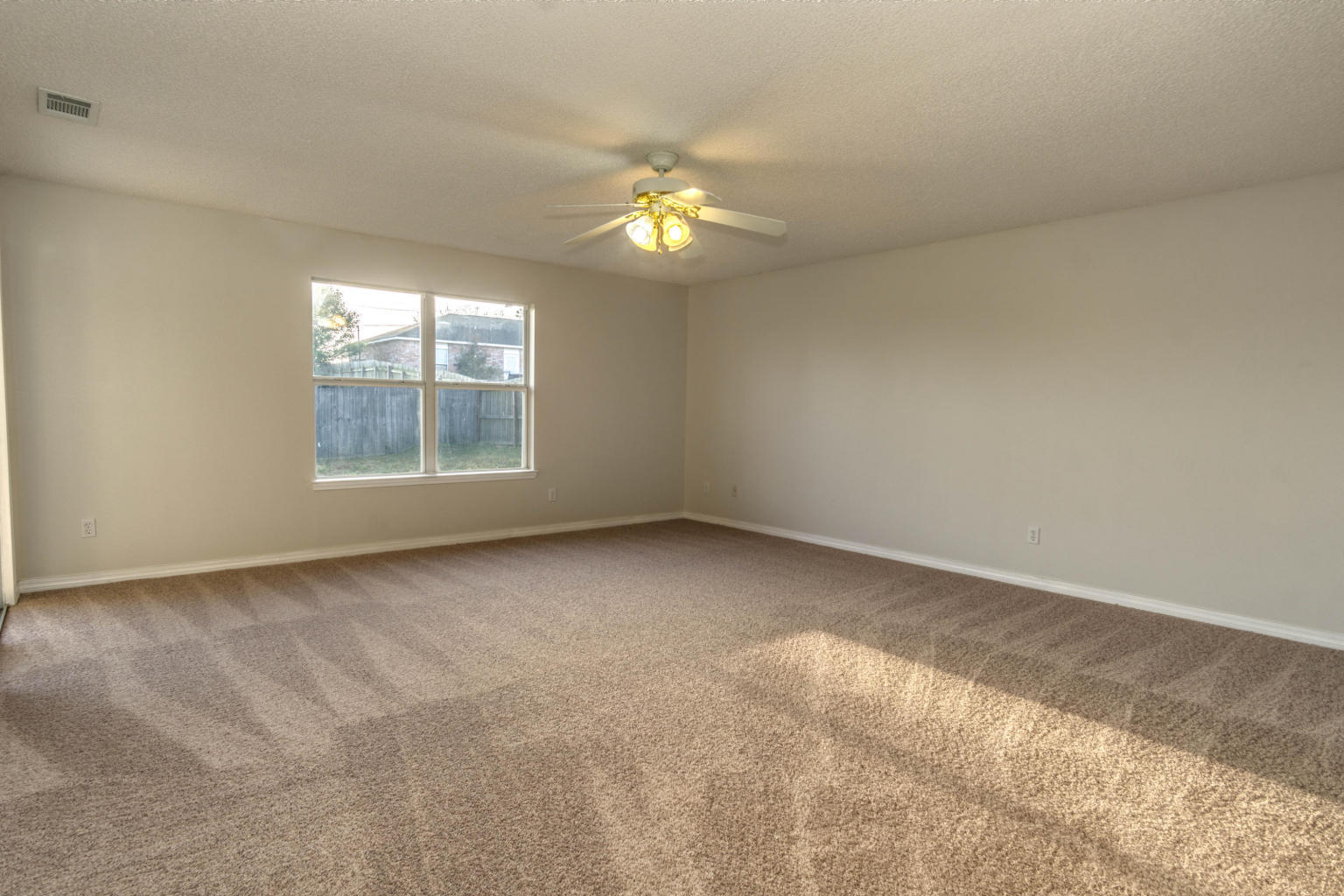 COUNTRYVIEW ESTATES 9TH ADDN - Residential Lease