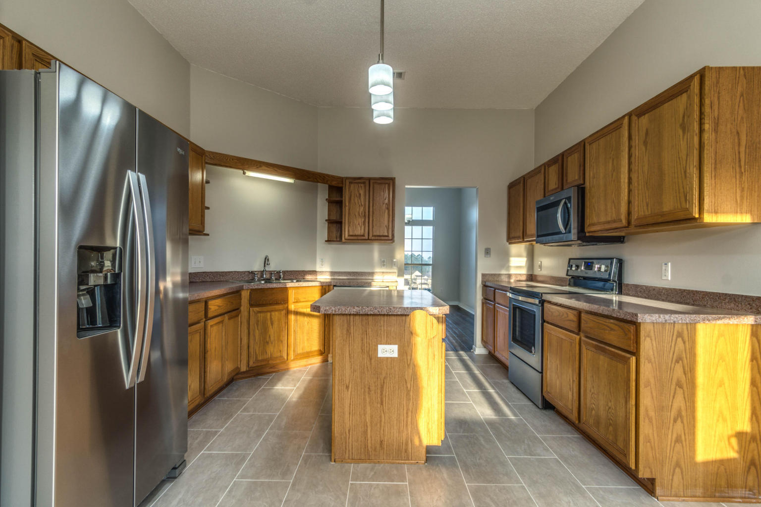 COUNTRYVIEW ESTATES 9TH ADDN - Residential Lease