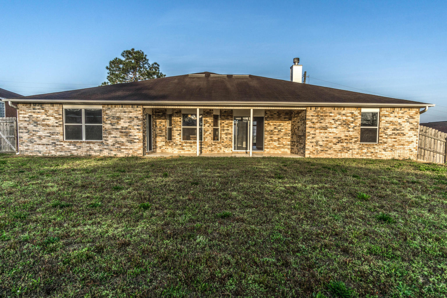 COUNTRYVIEW ESTATES 9TH ADDN - Residential Lease