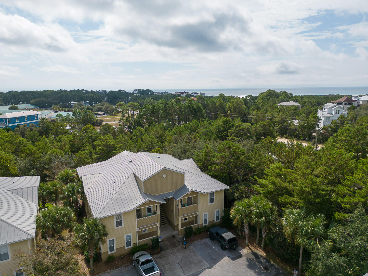 TOPSAIL VILLAGE - Residential