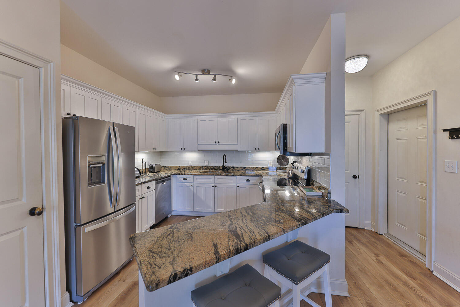 TOPSAIL VILLAGE - Residential