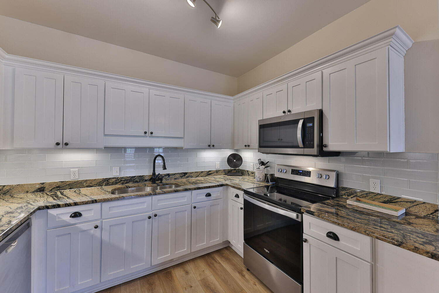 TOPSAIL VILLAGE - Residential