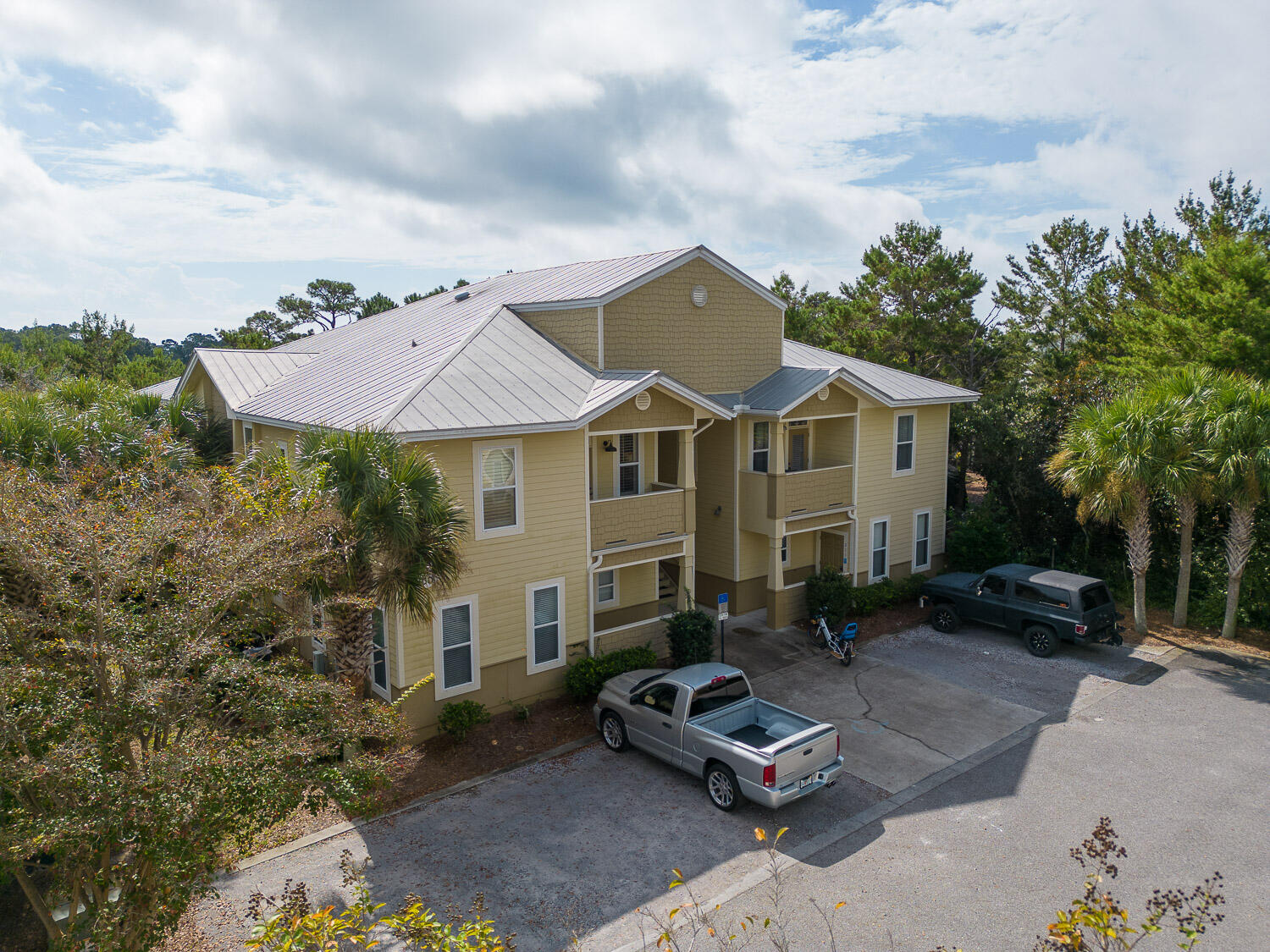 TOPSAIL VILLAGE - Residential