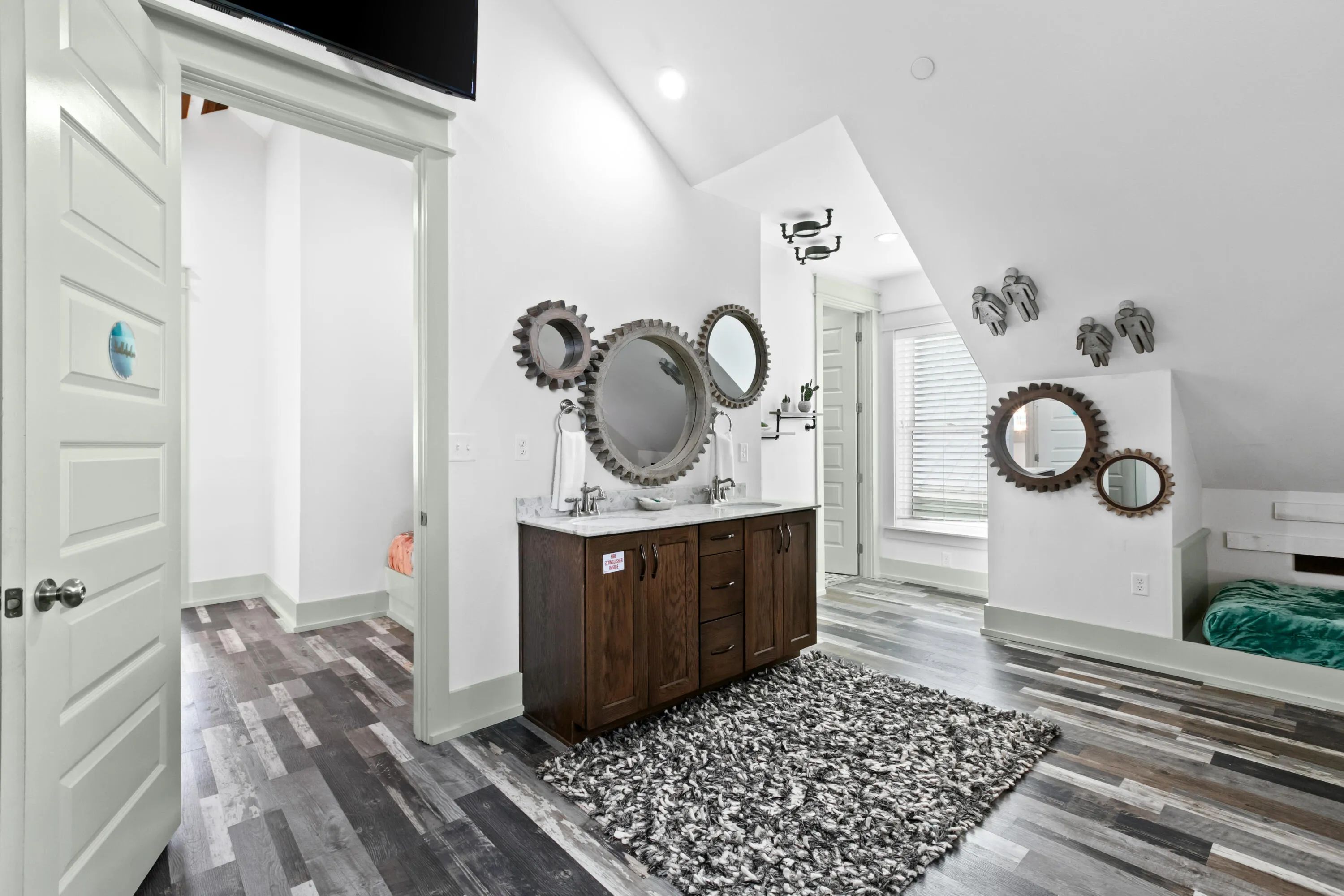 Panama City Beach, Florida, 32408, United States, 7 Bedrooms Bedrooms, ,8 BathroomsBathrooms,Residential,Active,2002649