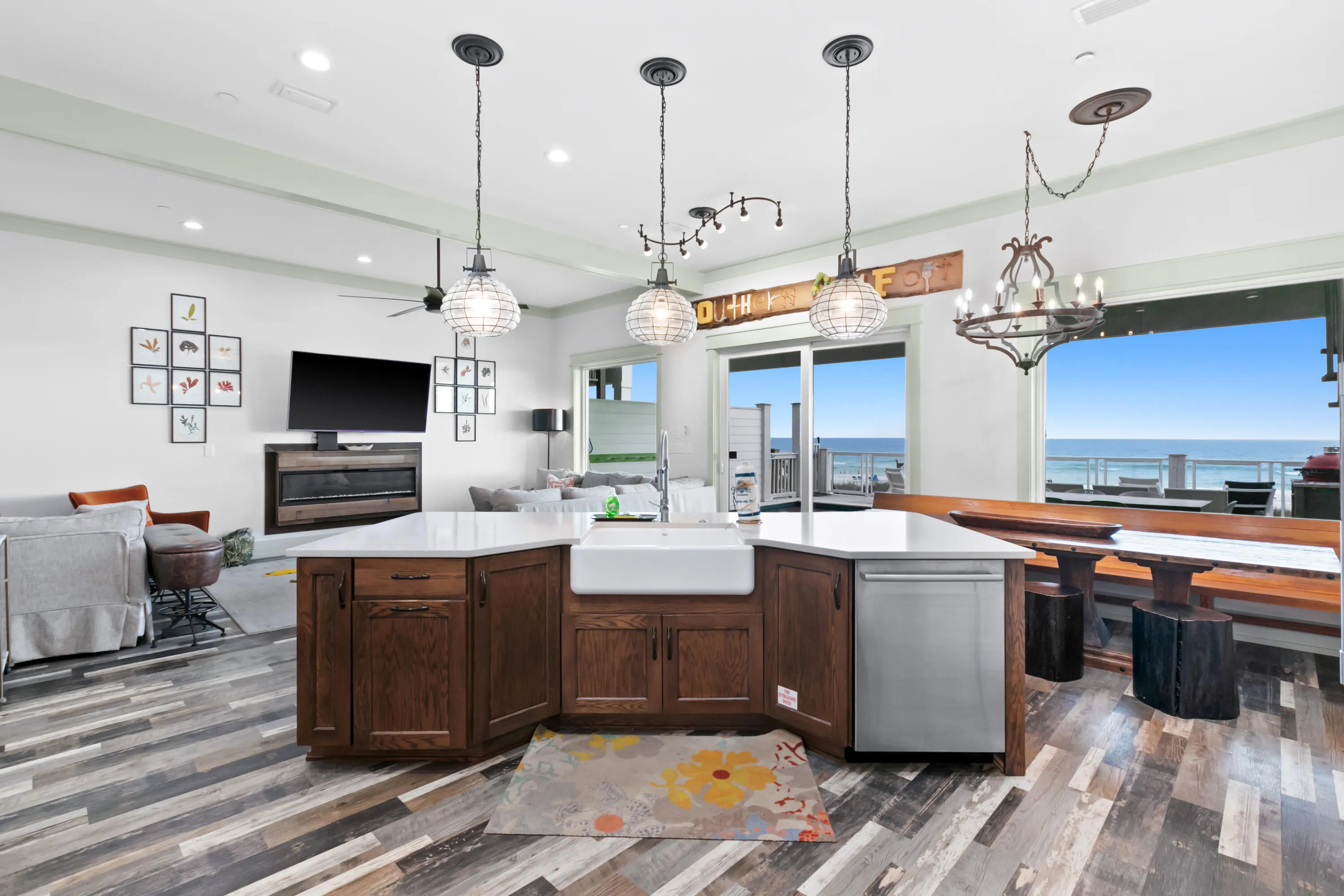 Panama City Beach, Florida, 32408, United States, 7 Bedrooms Bedrooms, ,8 BathroomsBathrooms,Residential,Active,2002649