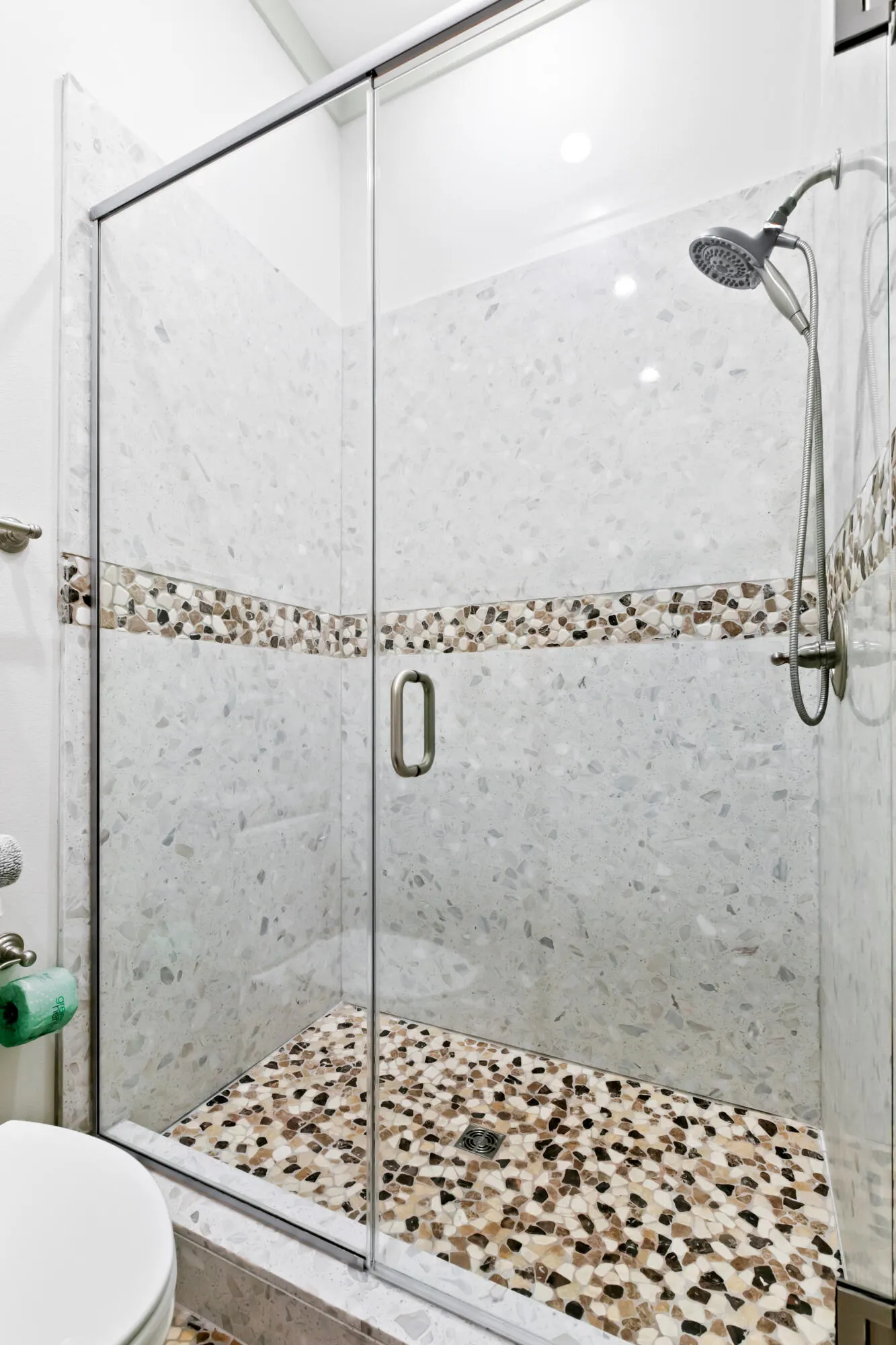 Panama City Beach, Florida, 32408, United States, 7 Bedrooms Bedrooms, ,8 BathroomsBathrooms,Residential,Active,2002649