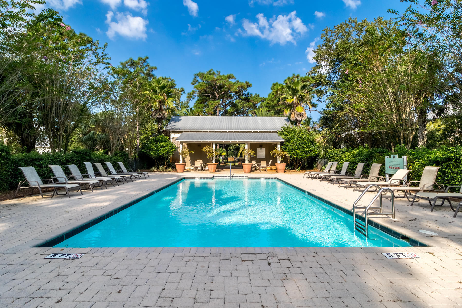 CARSON OAKS - Residential