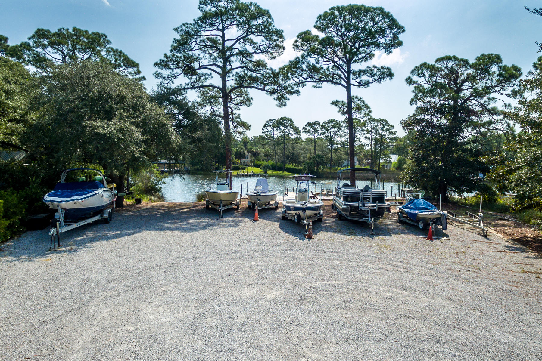 CARSON OAKS - Residential