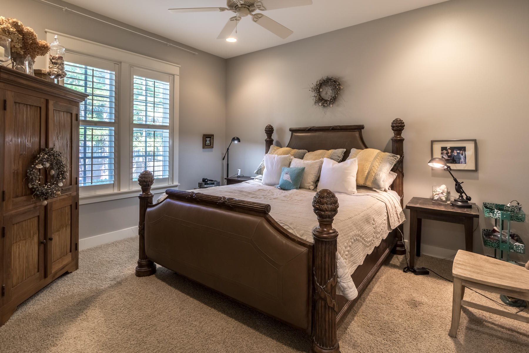 CARSON OAKS - Residential