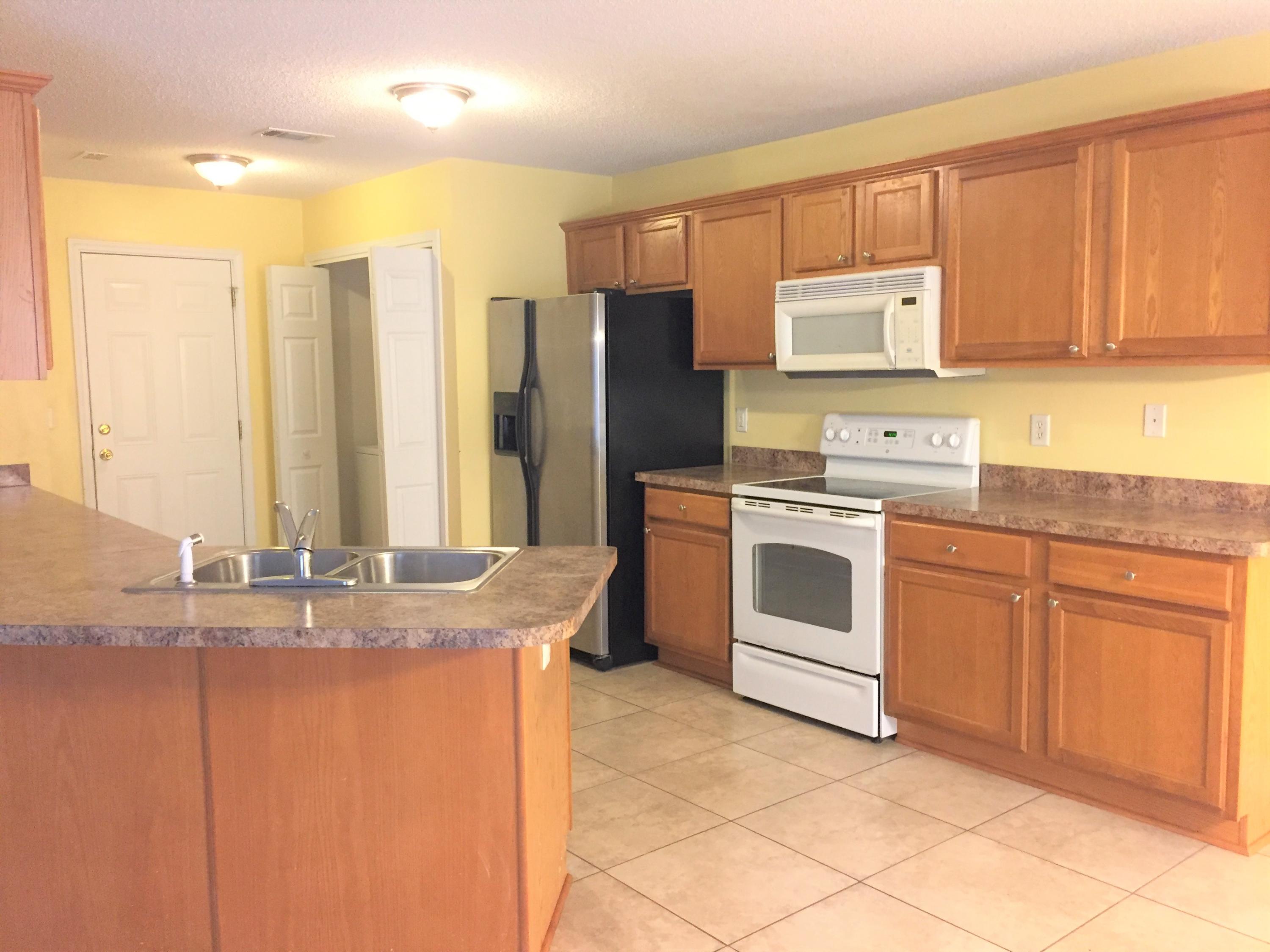 JAYDE ESTATES - Residential Lease