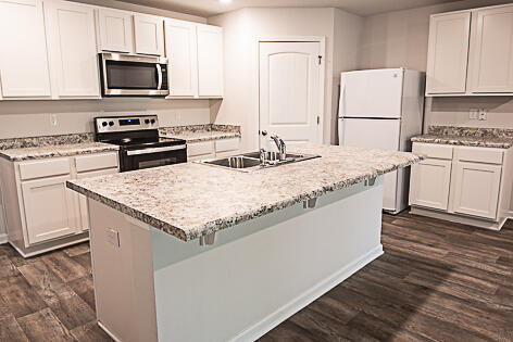 ASHTIN ESTATES - Residential Lease