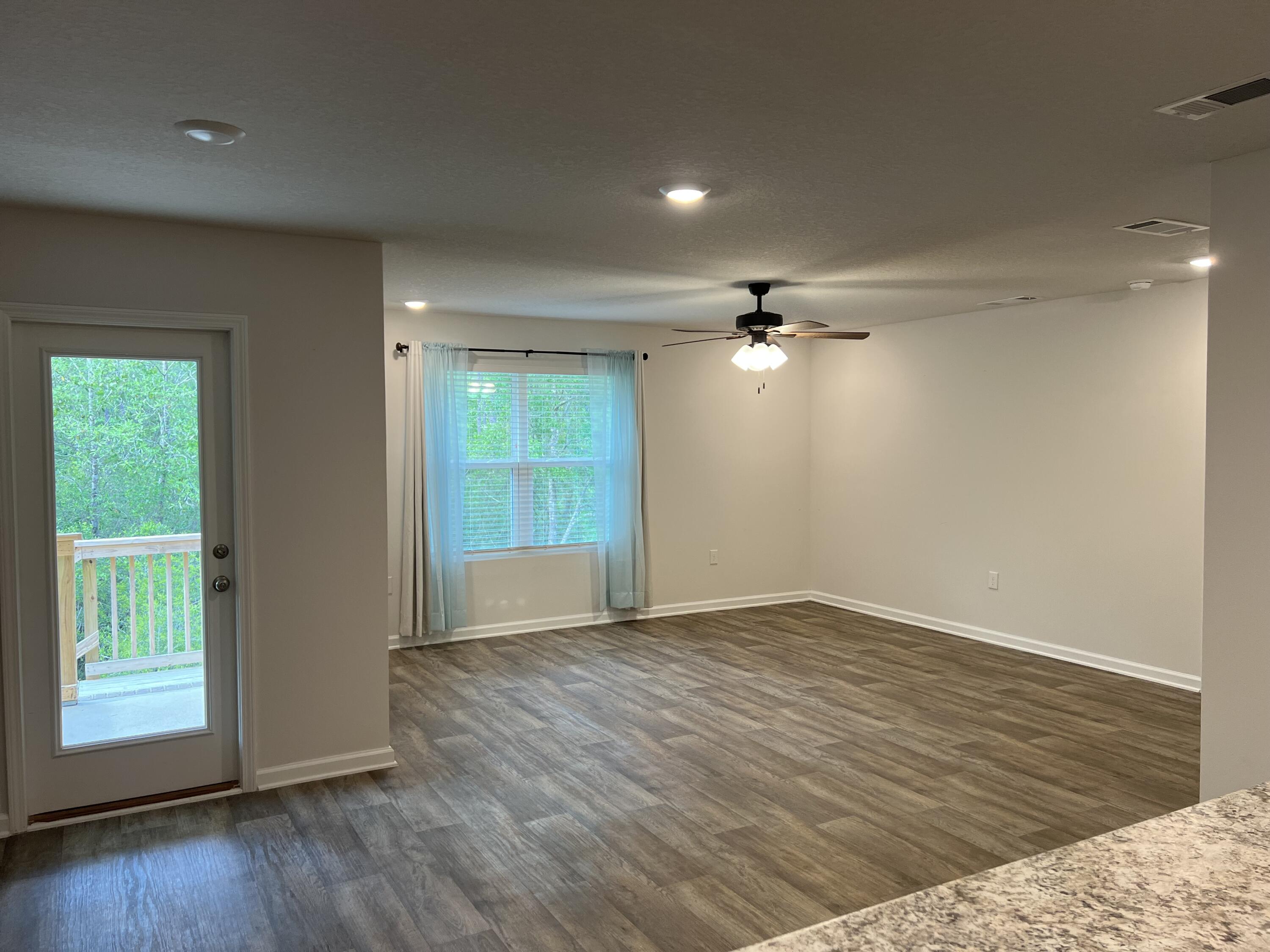 ASHTIN ESTATES - Residential Lease