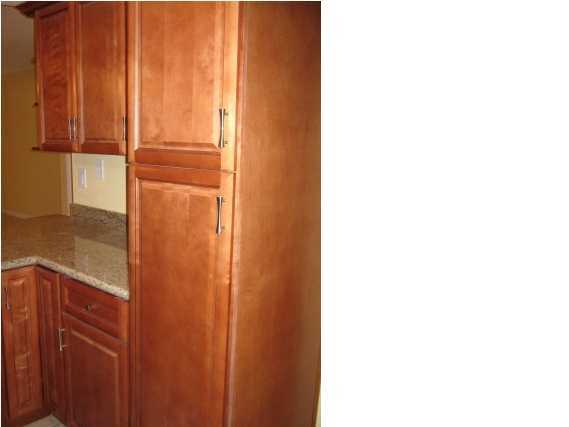 BIENVILLE SQUARE T/H - Residential Lease