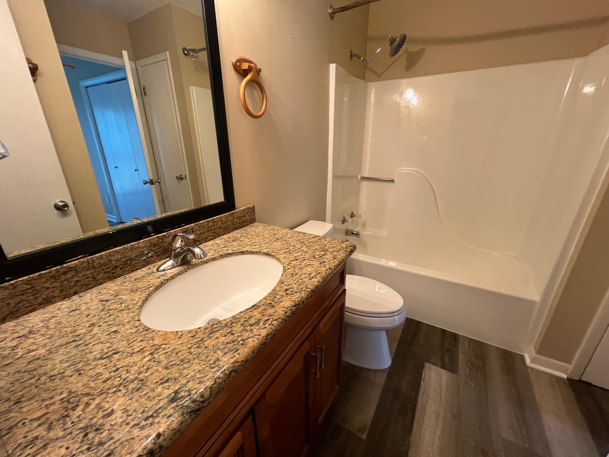 BIENVILLE SQUARE T/H - Residential Lease