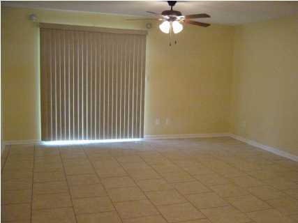 BIENVILLE SQUARE T/H - Residential Lease