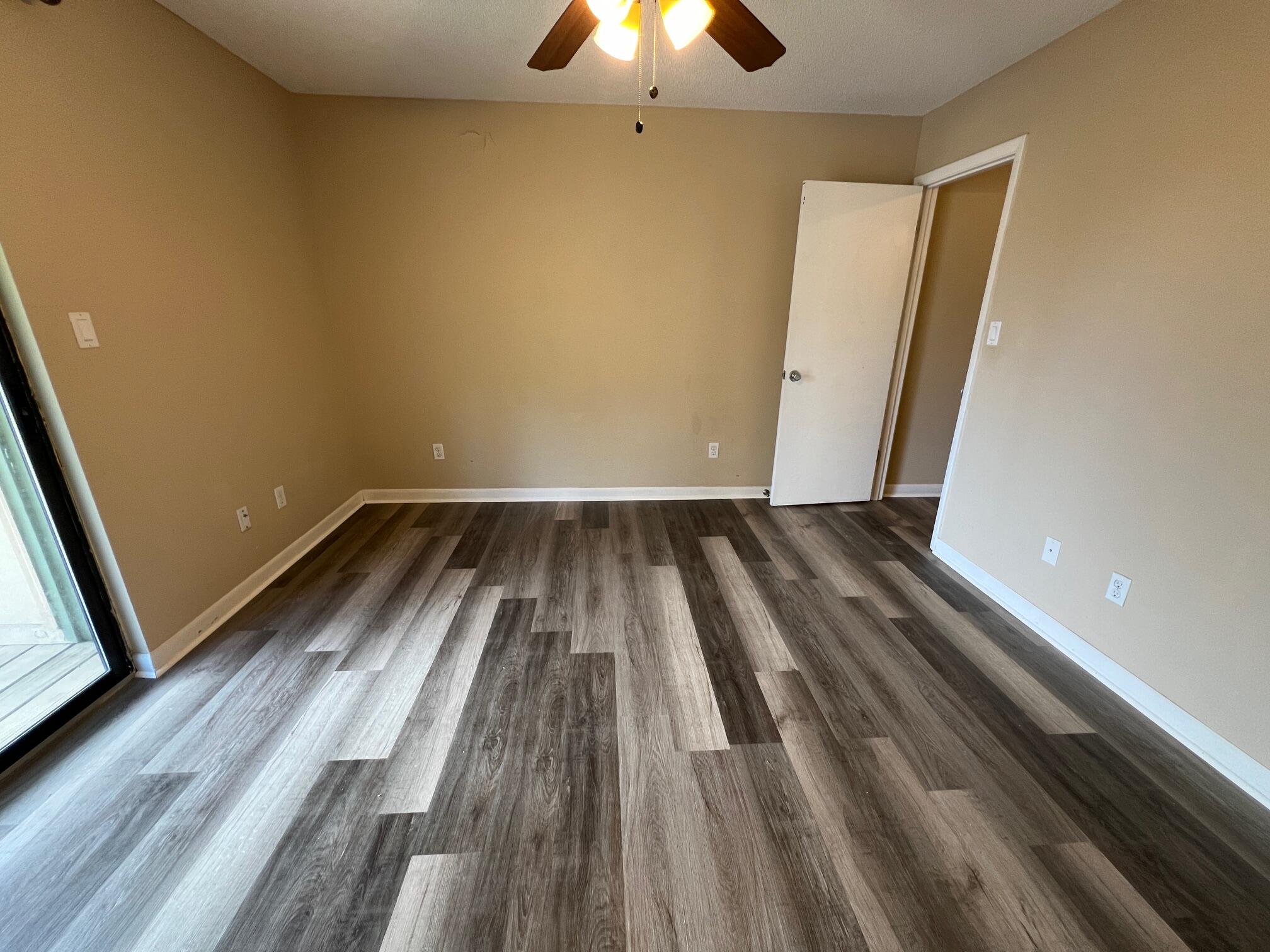 BIENVILLE SQUARE T/H - Residential Lease