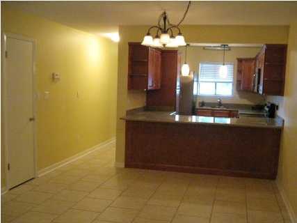 BIENVILLE SQUARE T/H - Residential Lease