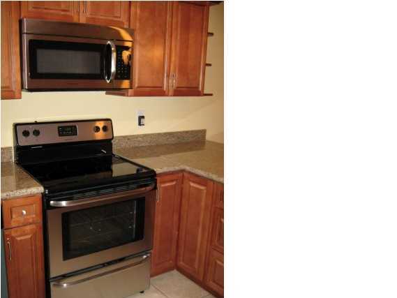 BIENVILLE SQUARE T/H - Residential Lease