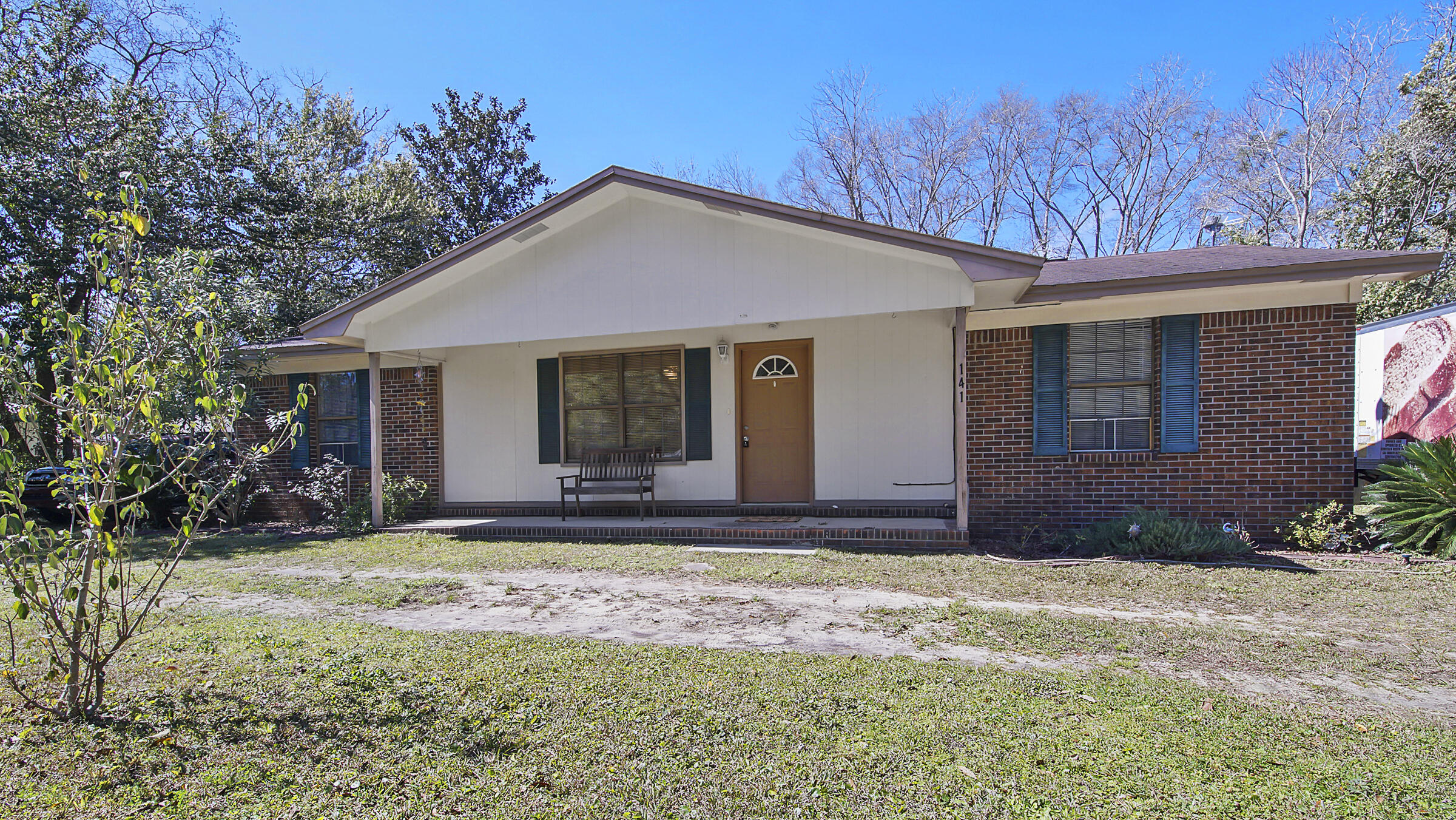 KAM AKERS S/D - Residential