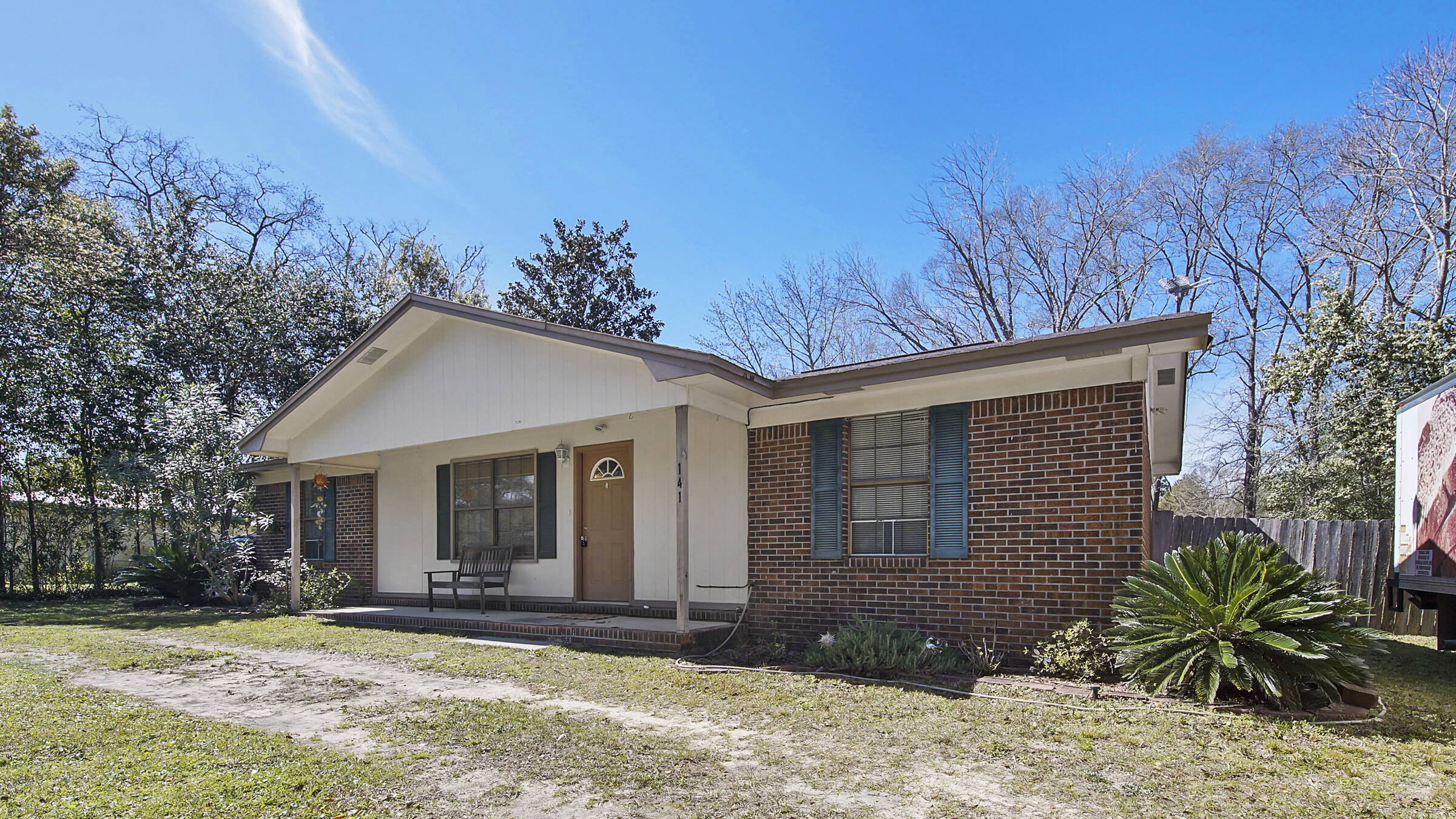 KAM AKERS S/D - Residential