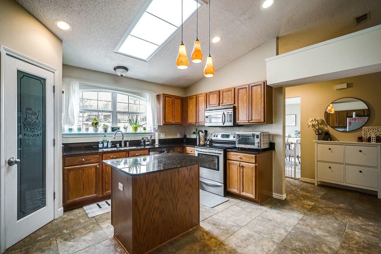 NORTHVIEW ESTATES 5TH ADDN - Residential
