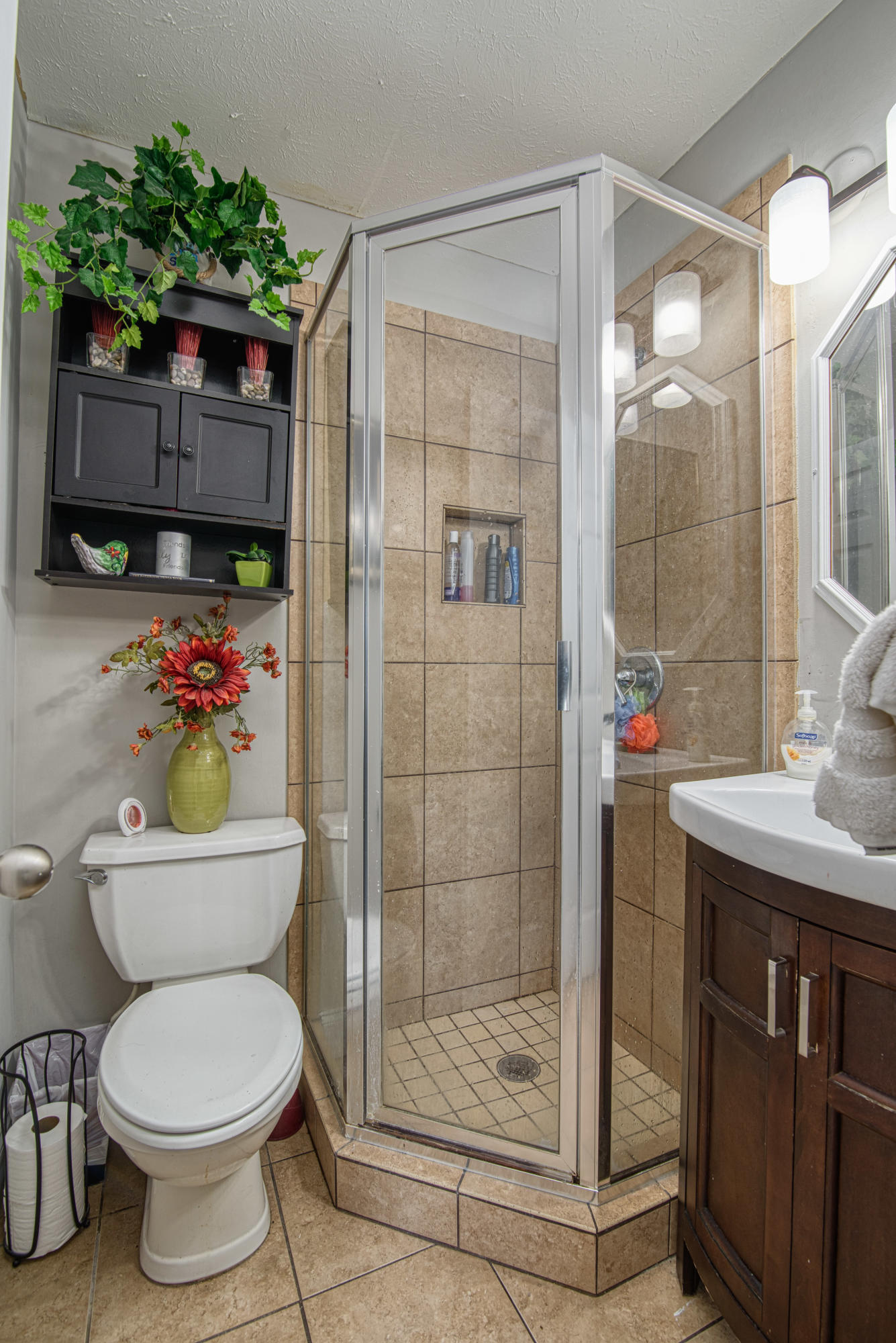 HERMITAGE CONDOMINIUM - Residential