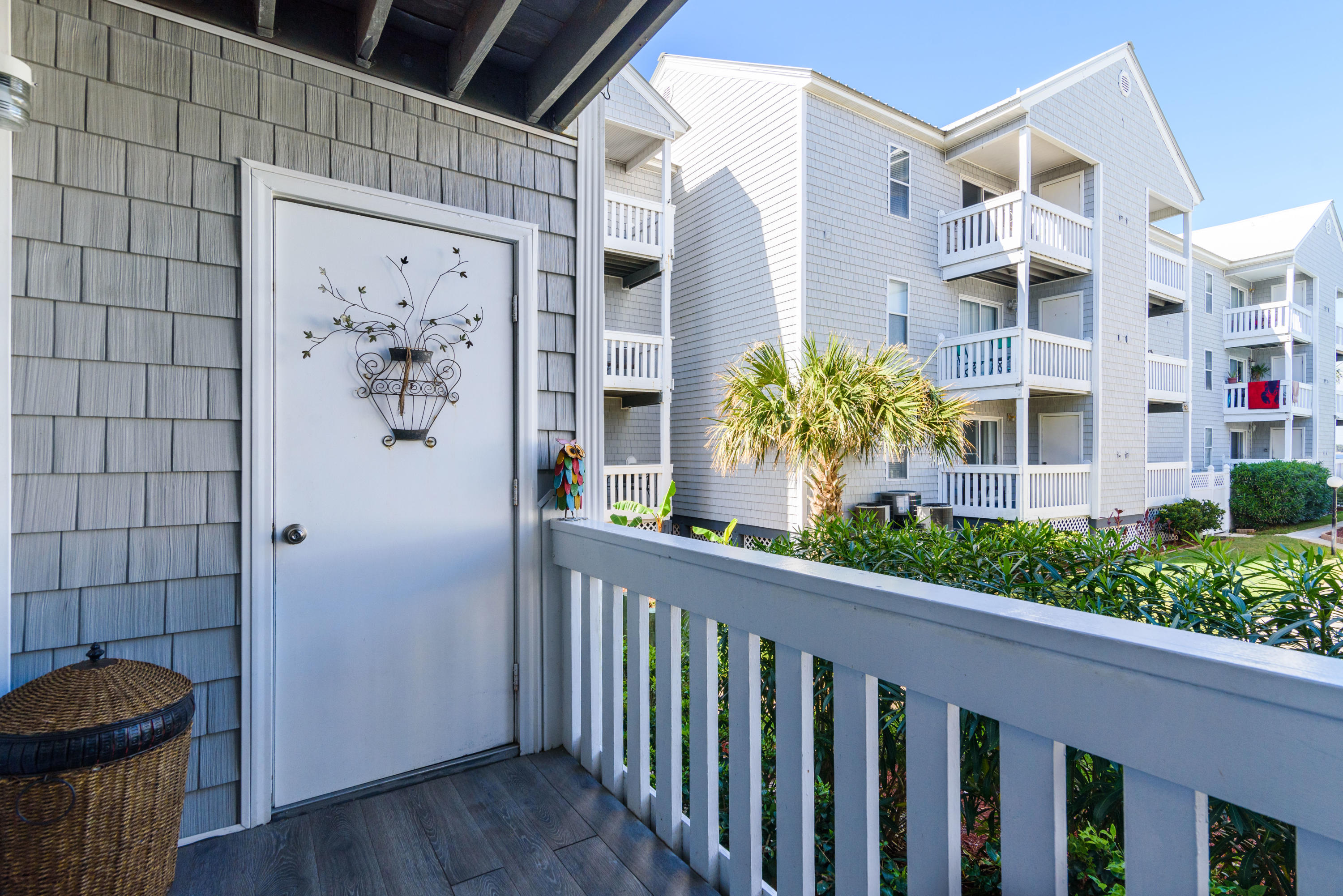 HERMITAGE CONDOMINIUM - Residential