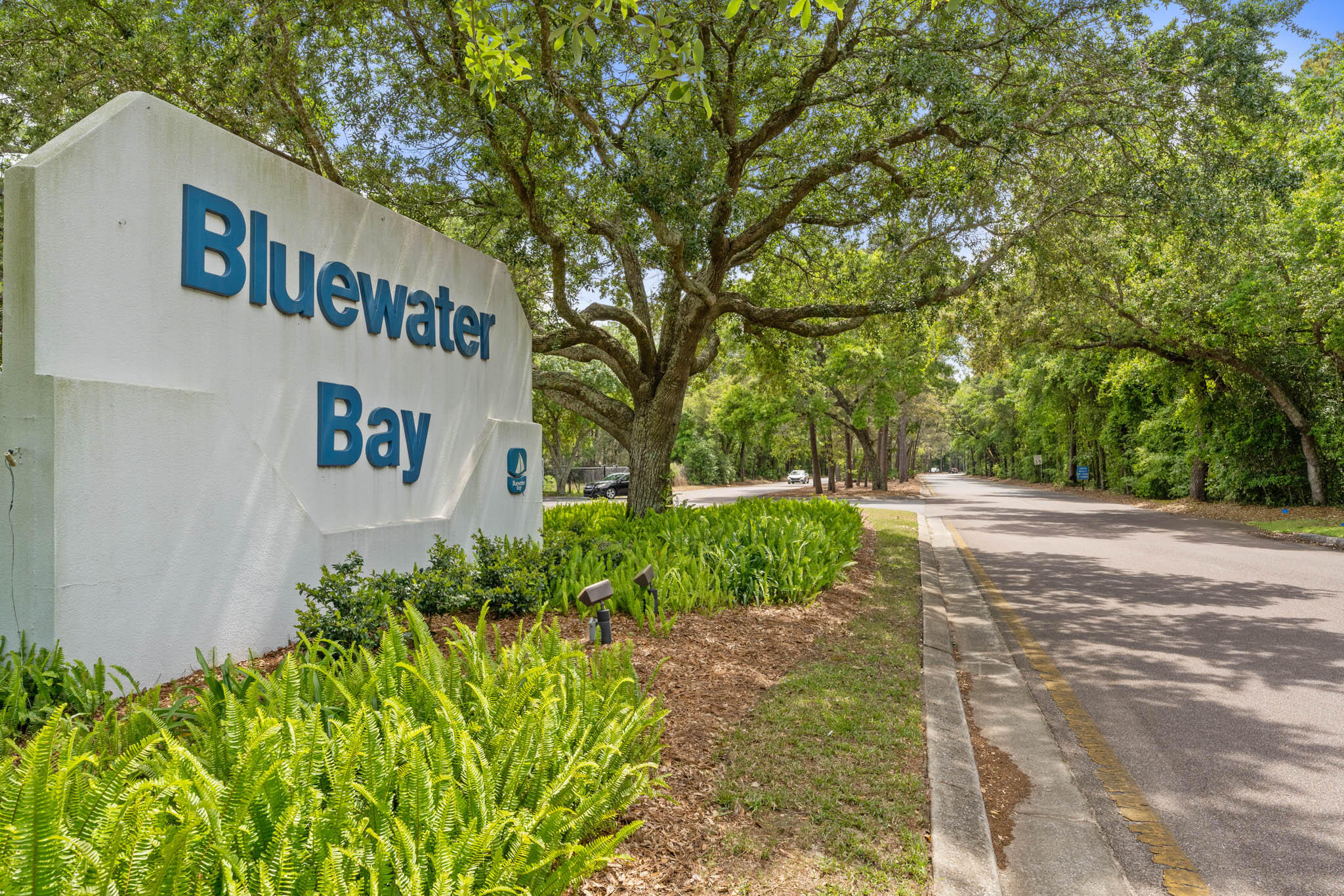 LAKESIDE CONDO AT BLUEWATER BAY - Residential