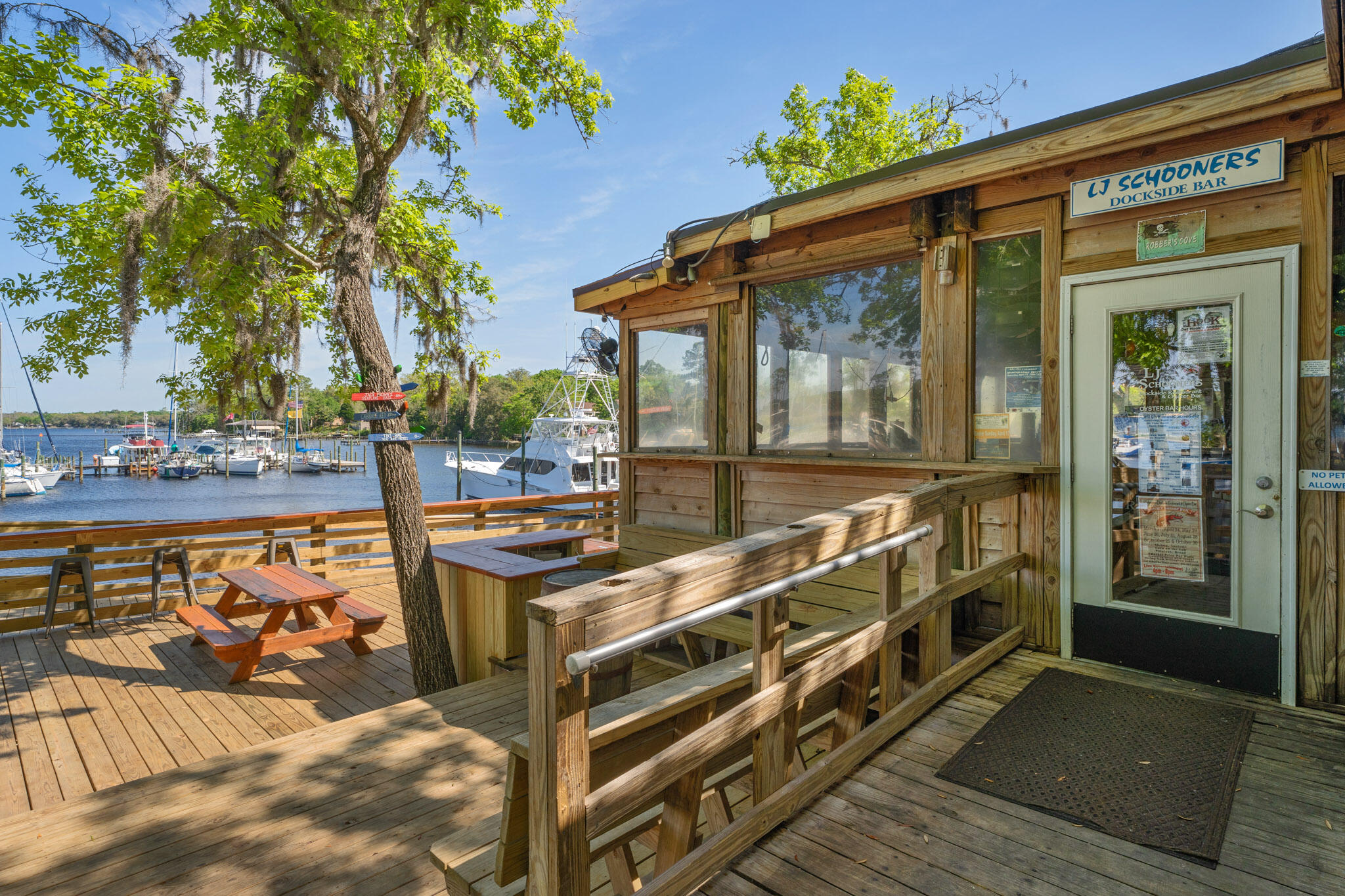 LAKESIDE CONDO AT BLUEWATER BAY - Residential