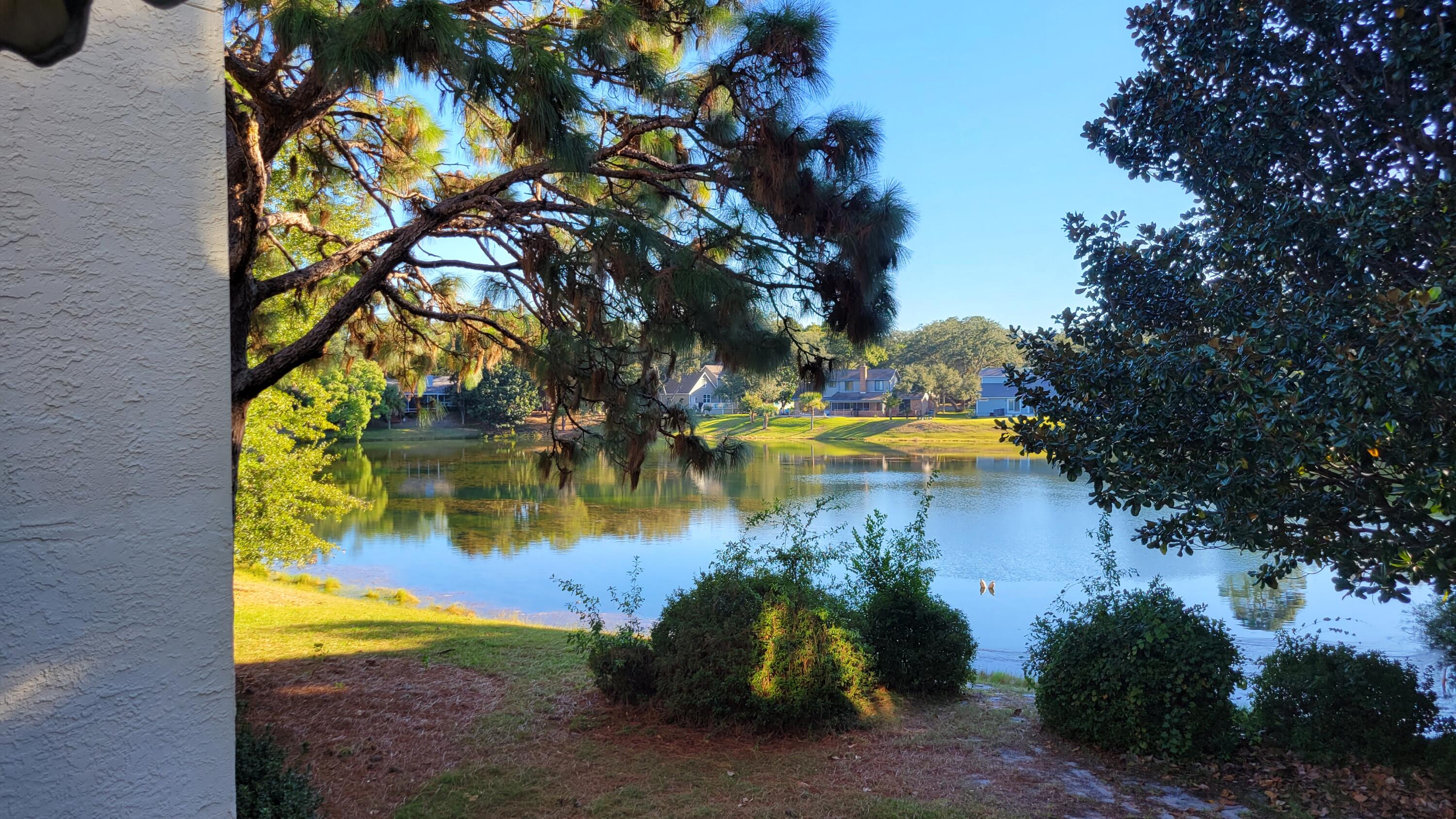 LAKESIDE CONDO AT BLUEWATER BAY - Residential