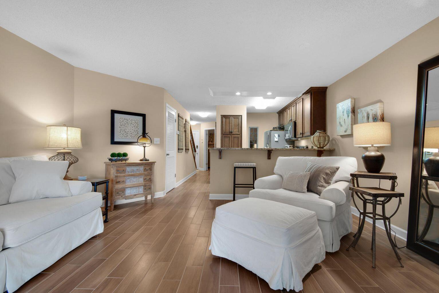 LAKESIDE CONDO AT BLUEWATER BAY - Residential