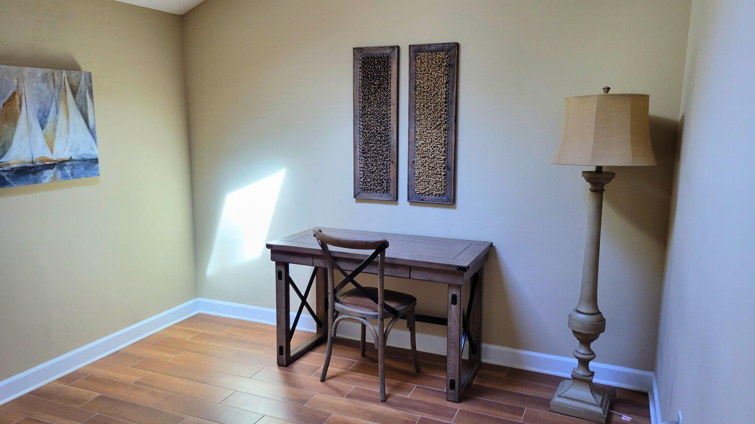 LAKESIDE CONDO AT BLUEWATER BAY - Residential
