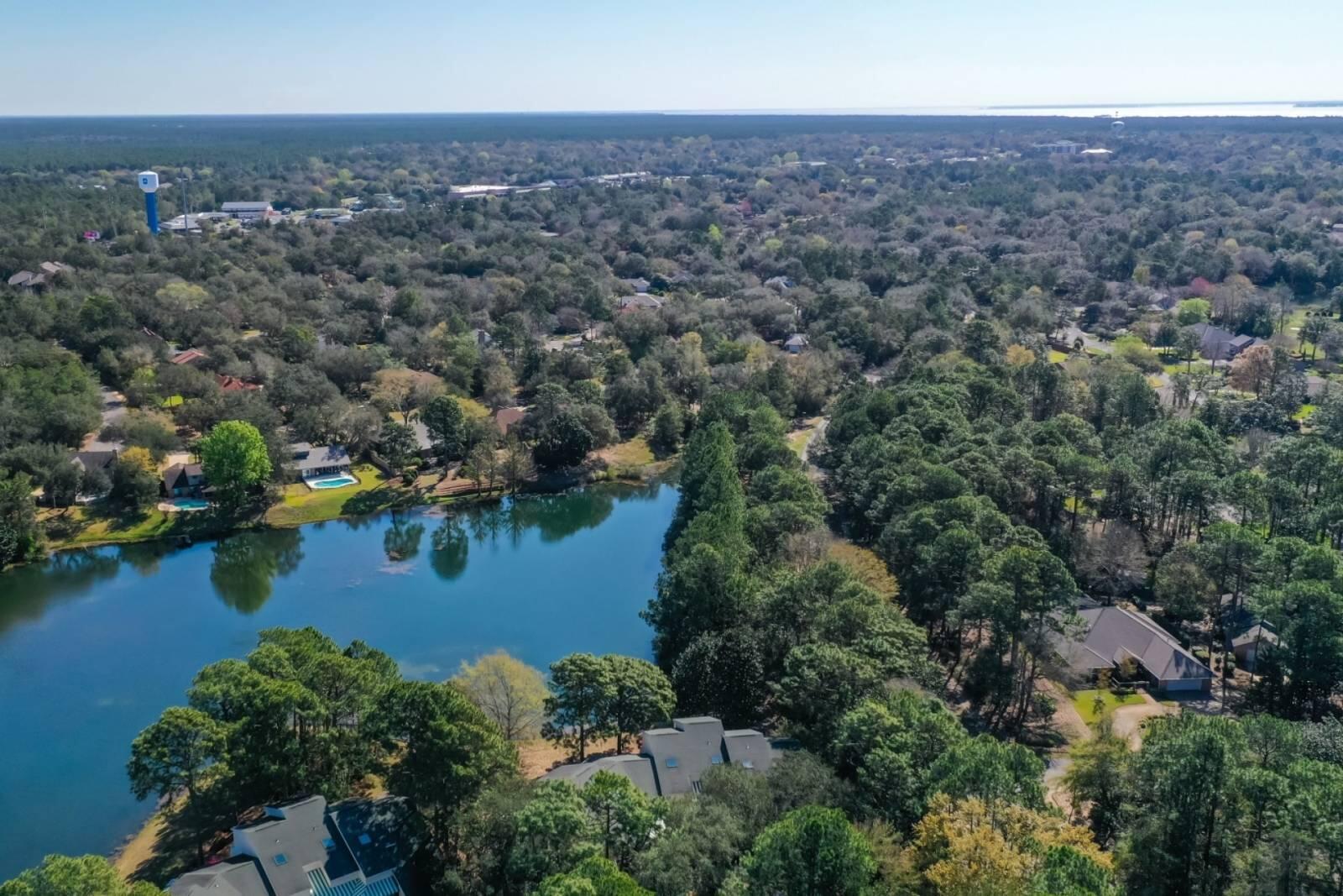 LAKESIDE CONDO AT BLUEWATER BAY - Residential