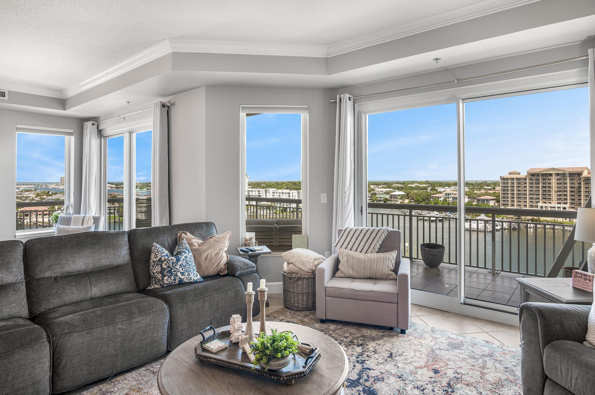 HARBOR LANDING - Residential