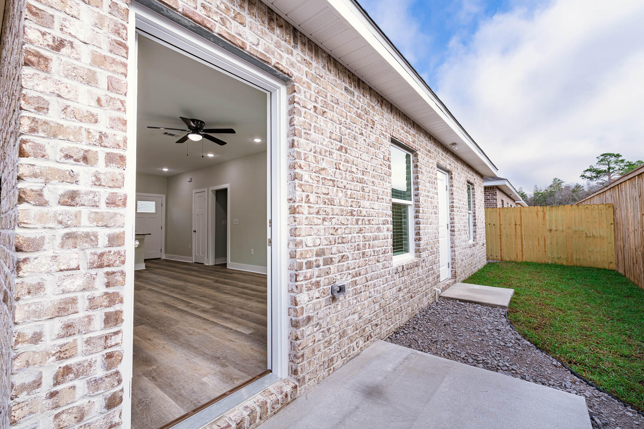 CLEARING ON KELLY MILL ROAD ''The Clearing'' - Residential Lease