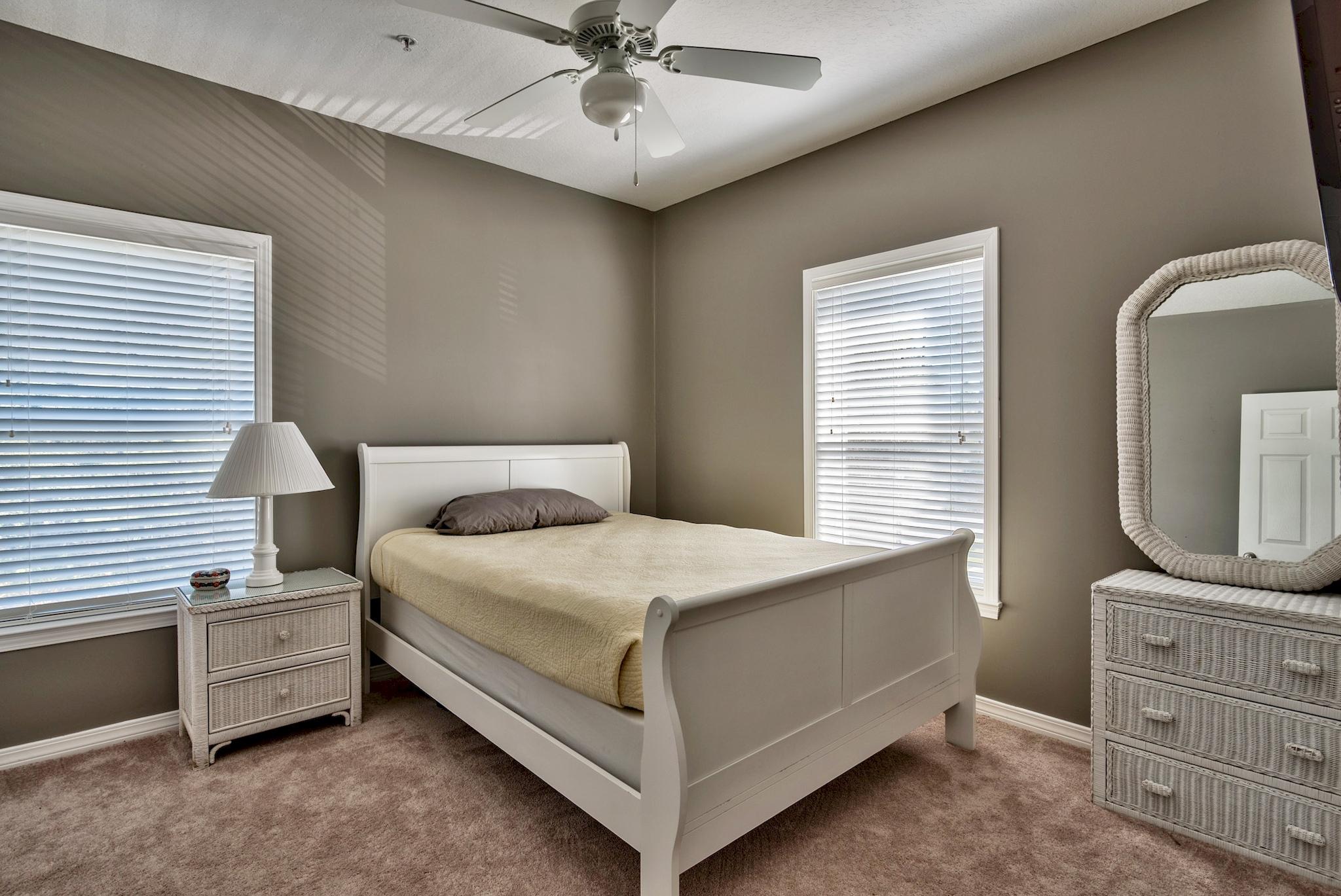 HERONS WATCH CONDO PH 3 - Residential