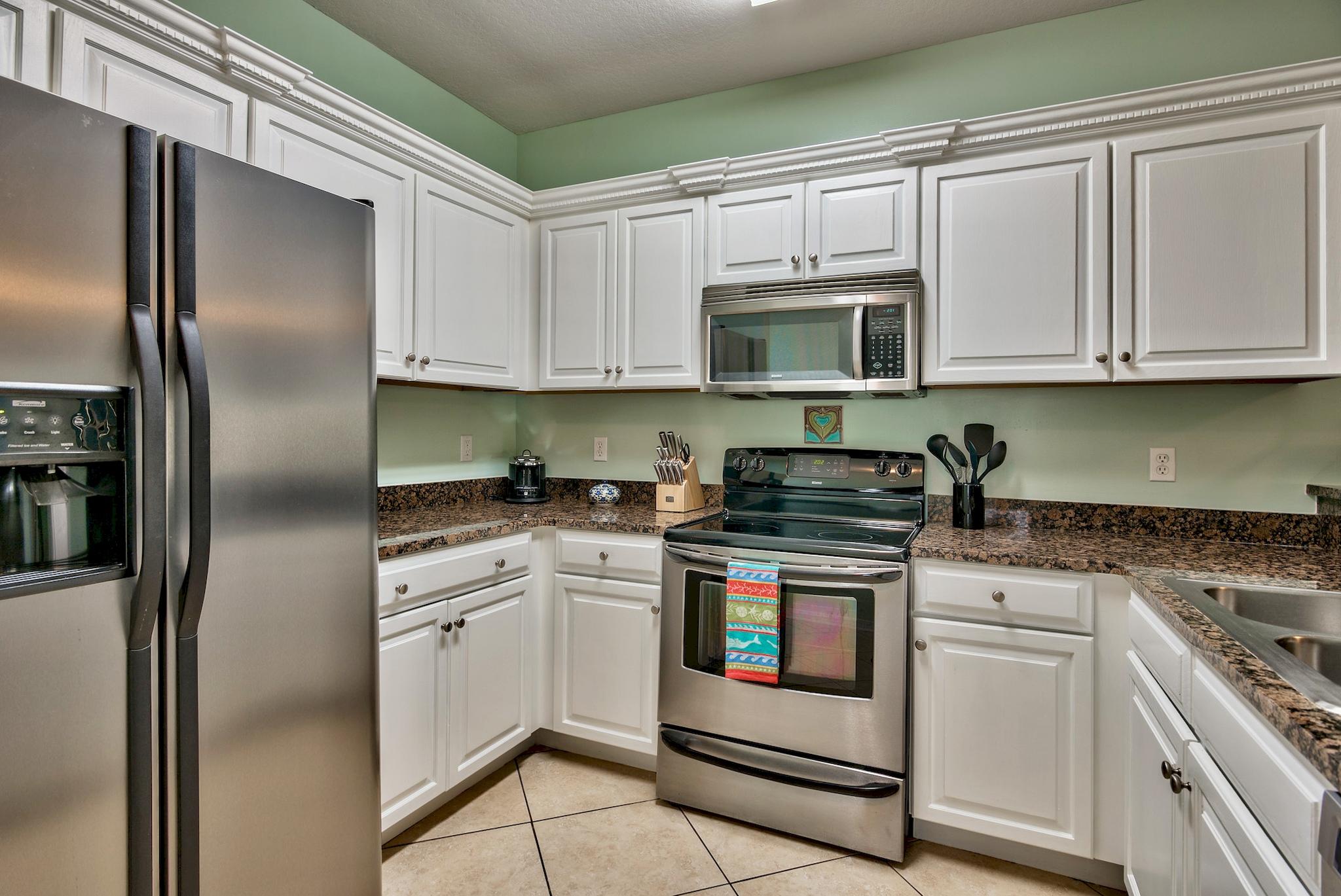 HERONS WATCH CONDO PH 3 - Residential