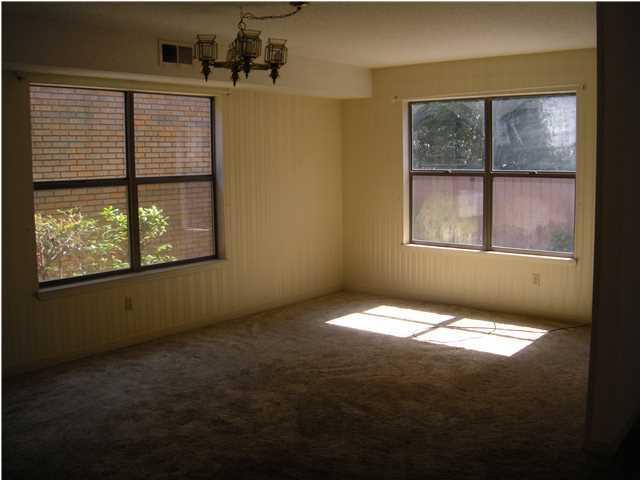 DONLABROOK GARDYNS - Residential