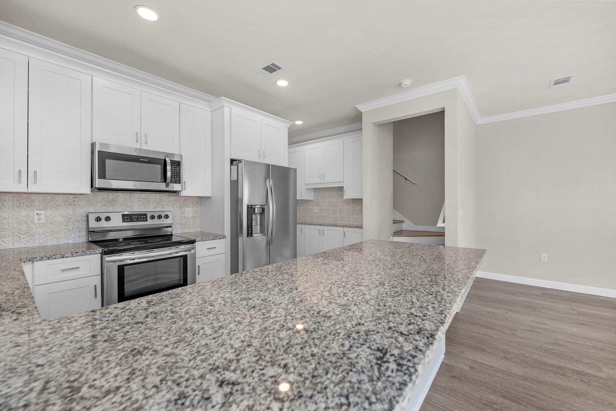 STABLE LANES - Residential